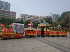-万达广场(龙湖店)