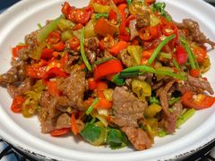 小炒黄牛肉-云梦庭·剁椒鱼头(银泰中心in99店)