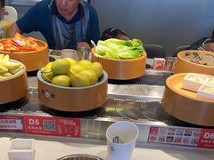 -龍歌自助小火锅(市南金茂湾店)