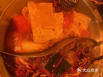 这家店真的出乎意料的好吃，进去店里有停车位
