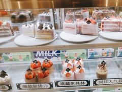 -焙丽拾光(麦凯乐直营店)