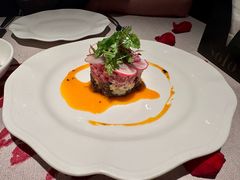 生牛肉塔塔配牛油果酱-Solo(衡山路店)