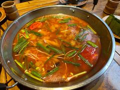 -快活林酸汤鱼鲜品火锅店(甲秀楼店)
