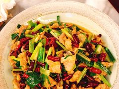 宣威小炒肉-蔼若春.传承三十年云南菜(金碧公园店)