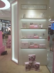 -奥伦纳素Erno Laszlo