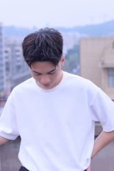 -一家只做男发烫染的店