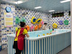 -蓝鲸奇亲子游泳俱乐部