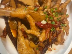 红烧鸡爪-董厨煨汤馆(车站路店)