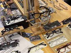 -肆兮眼镜·蔡司·徕卡战略合作店(大坪店)
