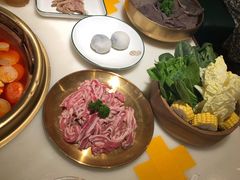 手切羊肉-同心如意传统铜火锅