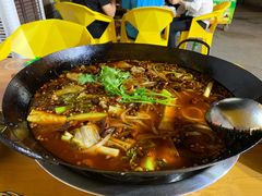 老铁锅招牌美蛙-鸿顺老铁锅美蛙鱼府(解放碑店)