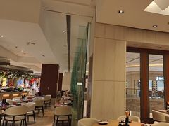 -怡咖啡海鲜自助餐厅(浦东香格里拉店)