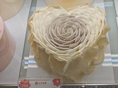 -花花卷卷·鲜食蛋糕(泉屋店)