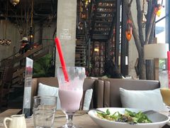 烟熏鸡肉蔬菜沙拉-Maan coffee漫咖啡(1905店)