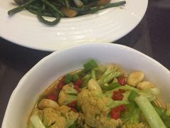 -牧场烧烤餐饮广场