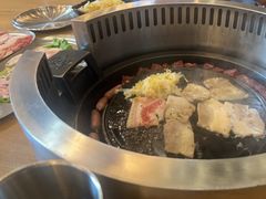 -滋滋烤肉(解放路创客店)