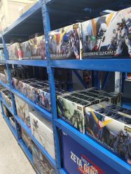 -逝水玩具折扣店