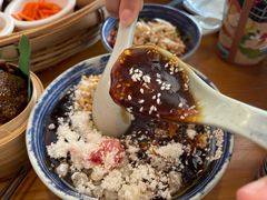 玫瑰糕粑稀饭-包整·丝娃娃(一览甲秀楼风景店)