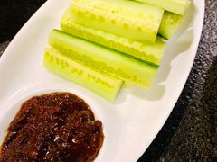 黄瓜沾酱-湘肠香火锅店(团结湖店)