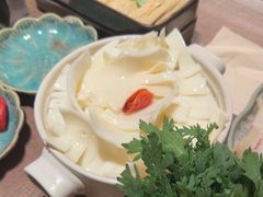 -蘑界·野生菌火锅(深业上城店)