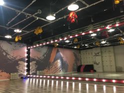 -STUDIO E POLE DANCE