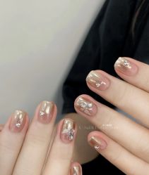 -赢韵美甲美睫瑞士净斑中心