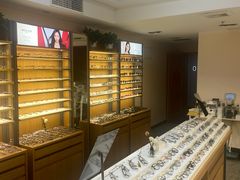 -优医视平价眼镜超市蔡司依视路折扣(小马厂店)