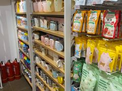 -名创优品(北京新中关购物中心地铁层店)