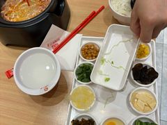 -花馬肆.云南过桥米线(汉神购物广场现场熬汤店)