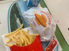 -麦当劳(假日广场店)