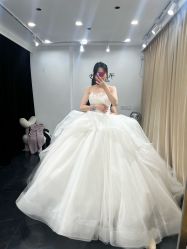 -予白婚纱礼服馆