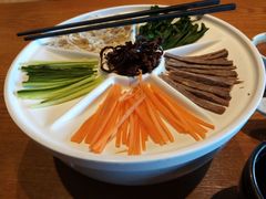 -云海肴·汽锅鸡·云南菜(天山百盛优客店)