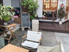 -有猫主题·治愈系猫咖(曾厝垵店)