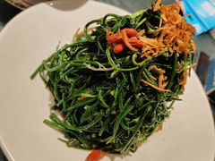 红柳枝凉菜第一道-红柳枝滩羊烧烤·非遗