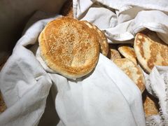 -三兄弟高炉烧饼