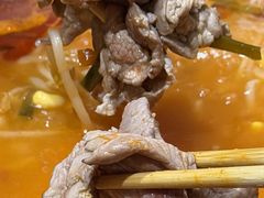 -毛辣果·贵州红酸汤牛肉火锅(西单店)