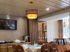 -小四川(东泰嘉荣店)