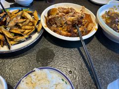 -靠山屯东北农家菜(八龙桥雅苑店)