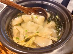 蟹粉小馄饨-馋三尺蟹粉小笼(人民广场店)