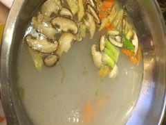 -三文彩虹鳟鱼庄