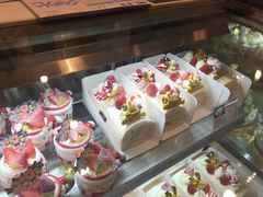 -花花卷卷·鲜食蛋糕(静安久光百货店)