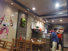 -喇喇排骨火锅·传统韩式脊骨汤(望京西园总店)