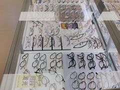 -潘多拉眼镜·蔡司依视路明月(潘家园店)