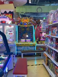 -开心哈乐儿童主题乐园(孙河易事达店)