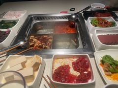 -海底捞火锅鲜切牛肉主题店(长寿路店)