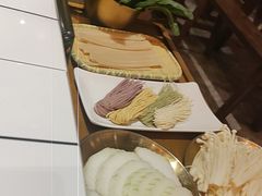 -旧街市鲜货老火锅(大光路店)