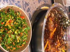 -肖肖酸萝卜鱼火锅(总店)