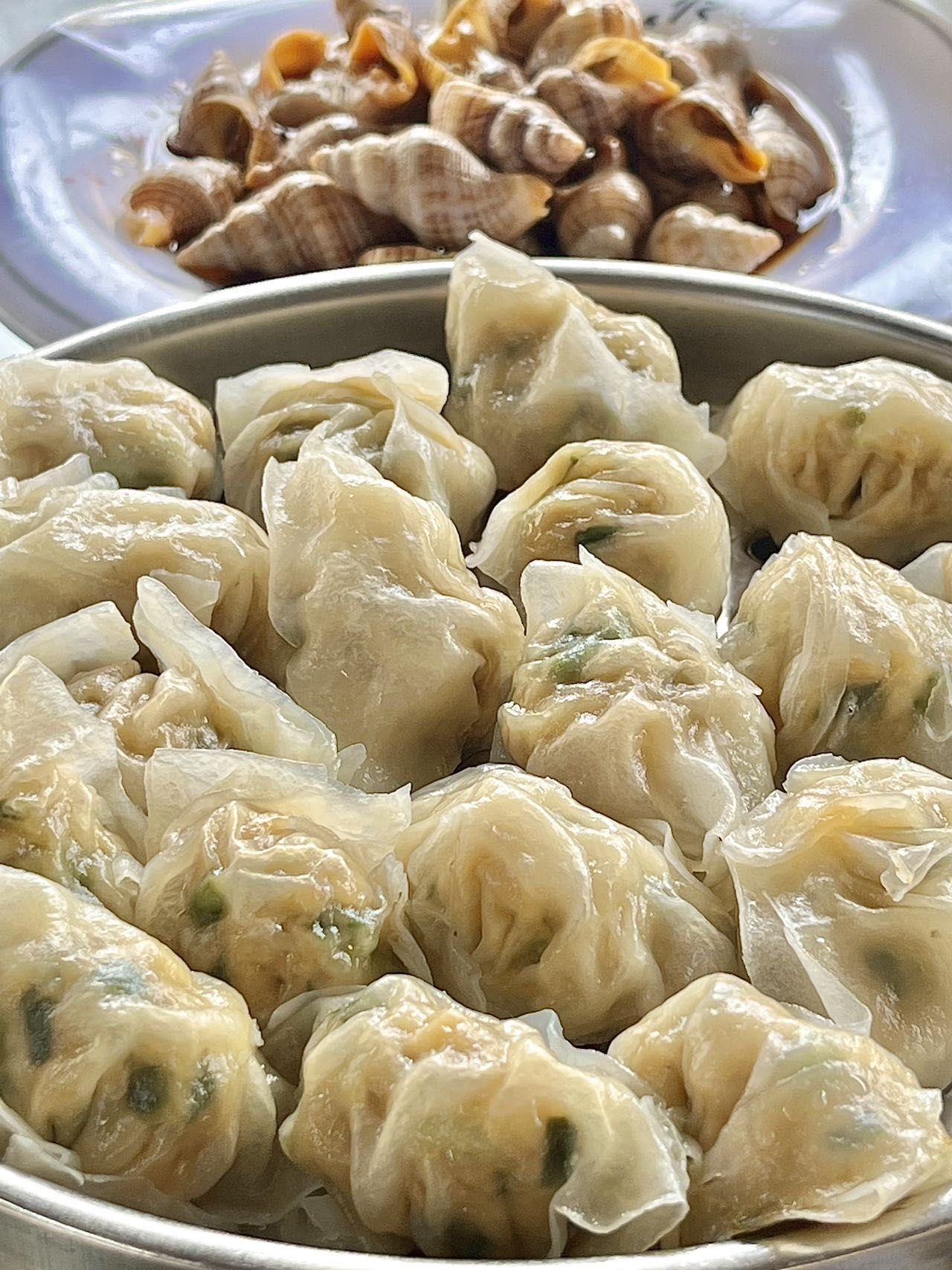 新鲜肉眼可见
✔️蒸手工鱼饺
它家的鱼饺居然是手工现做的!