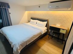 -铂斯登行政公寓(深圳北站汇隆中心店)