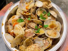 锡纸花蚬子-破瓦寒窑·地摊烤羊排